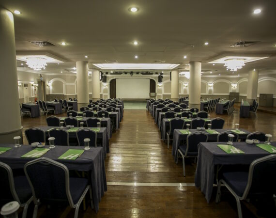 Holiday Inn İstanbul-Balo-Salonu-Kapak