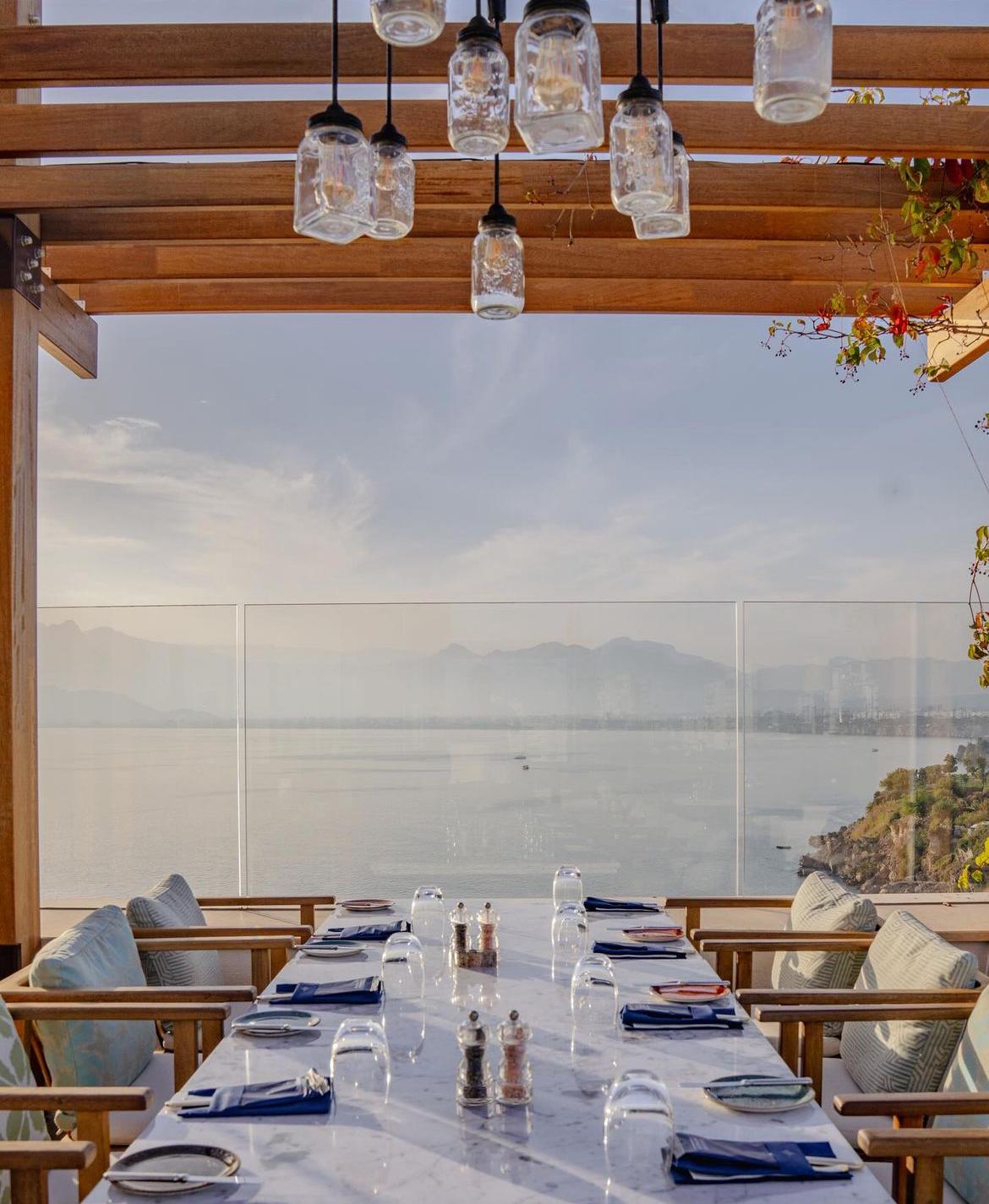 Asmani Restaurant