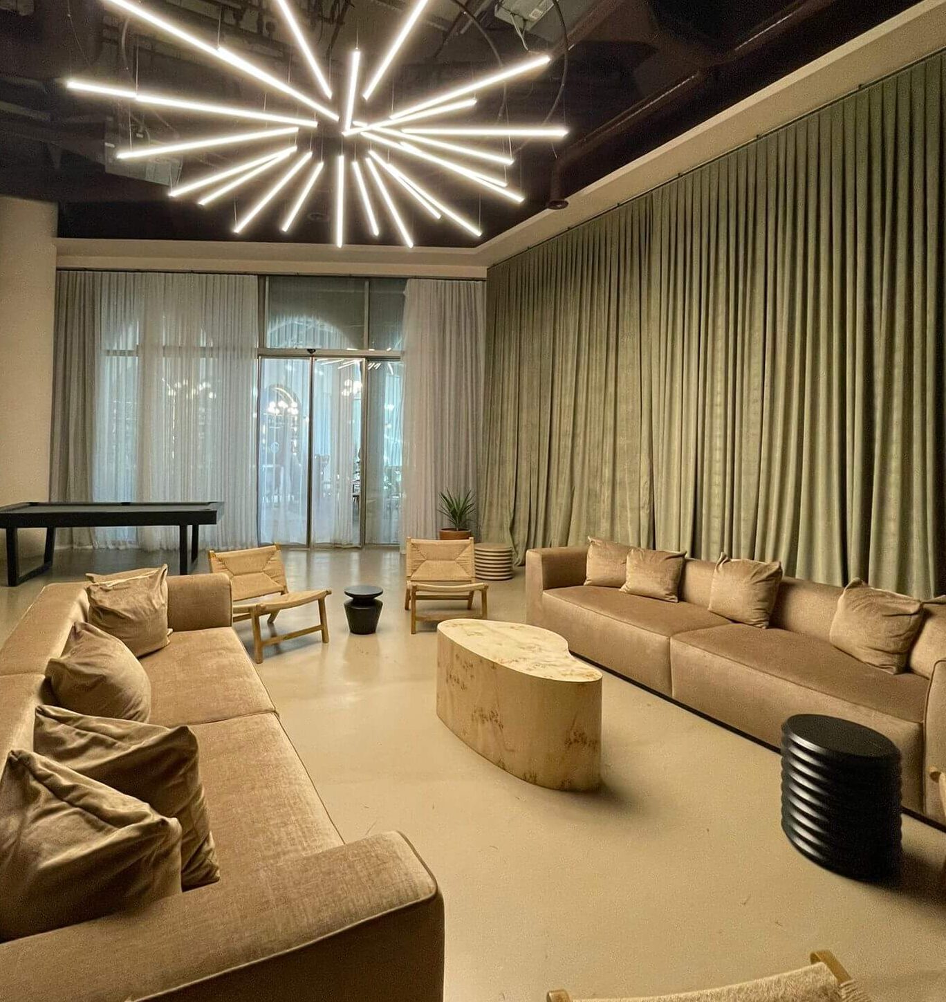 Private Lounge - Room Image