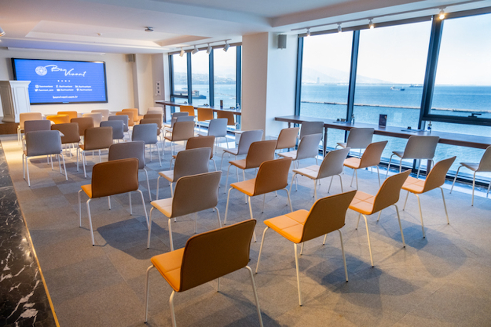 Körfez Konferans Salonu - Oda Görseli