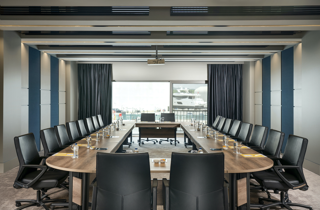 Crowne Plaza Istanbul Tuzla Viaport Marina Hotel