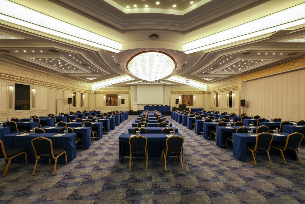 Dedeman Istanbul Hotel