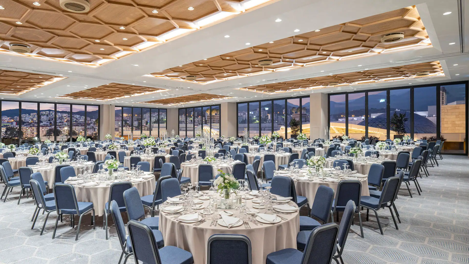 Hyatt Regency Izmir IstinyePark