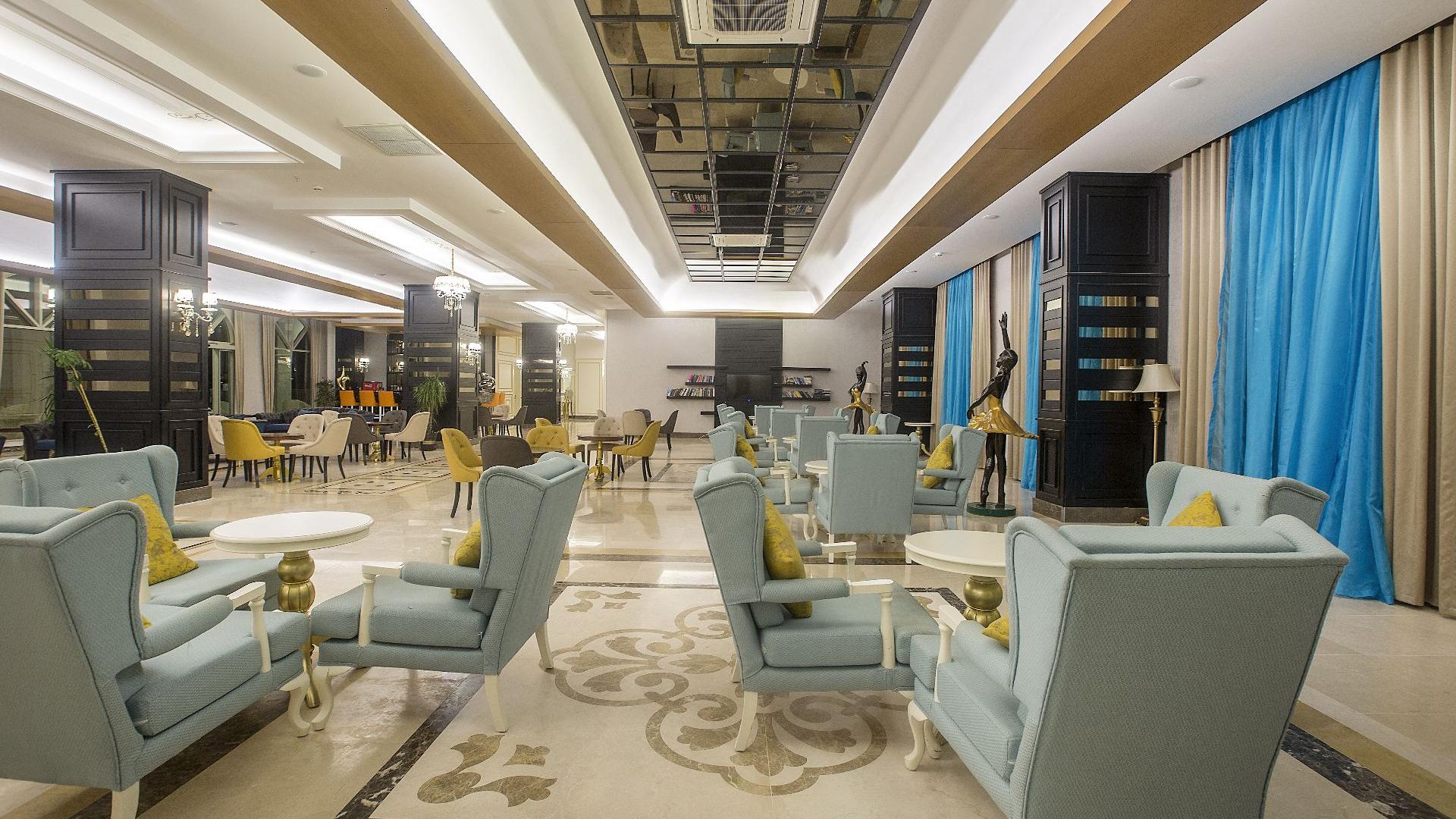 J'adore Deluxe Hotel & Spa