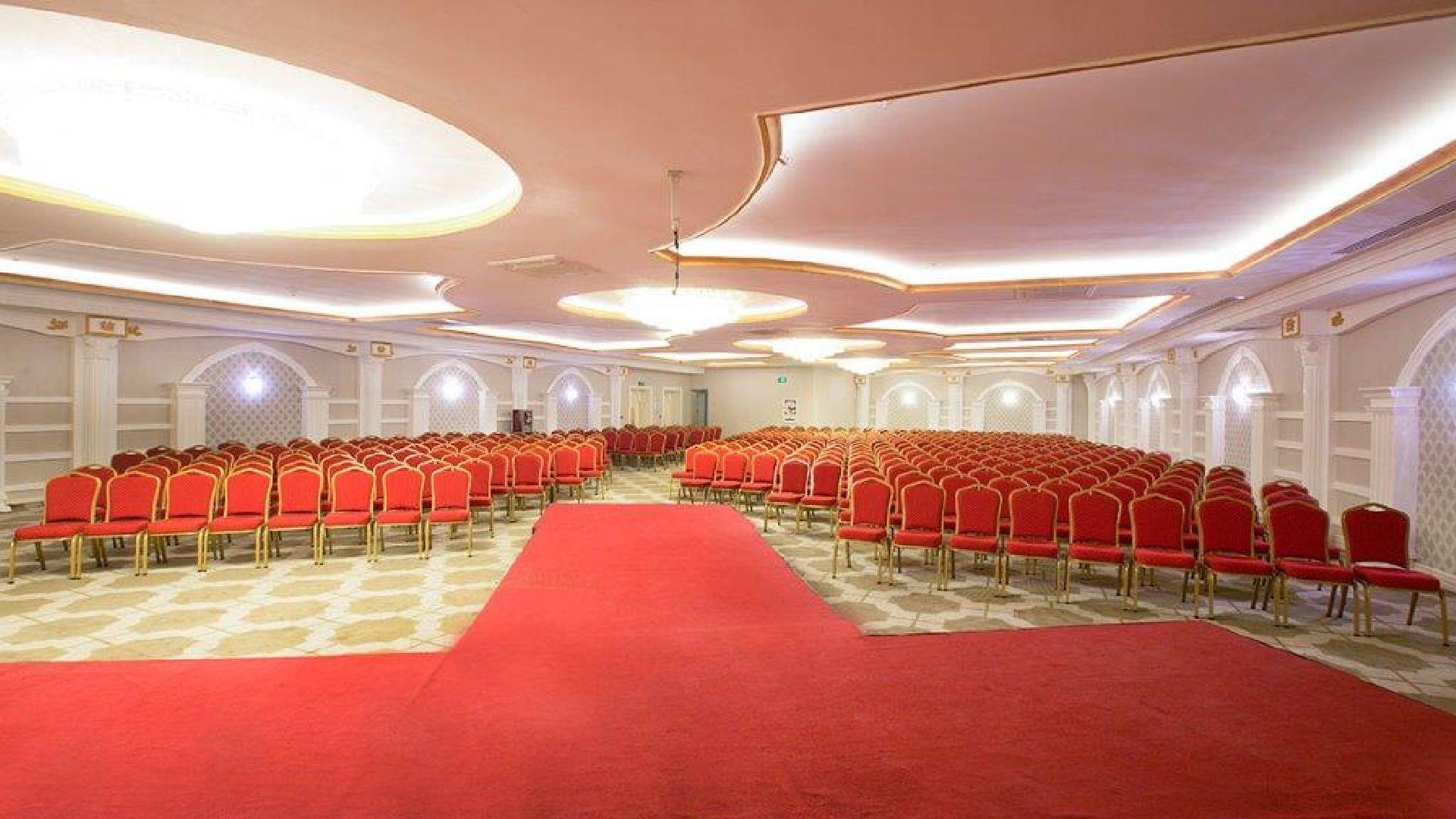 J'adore Deluxe Hotel & Spa