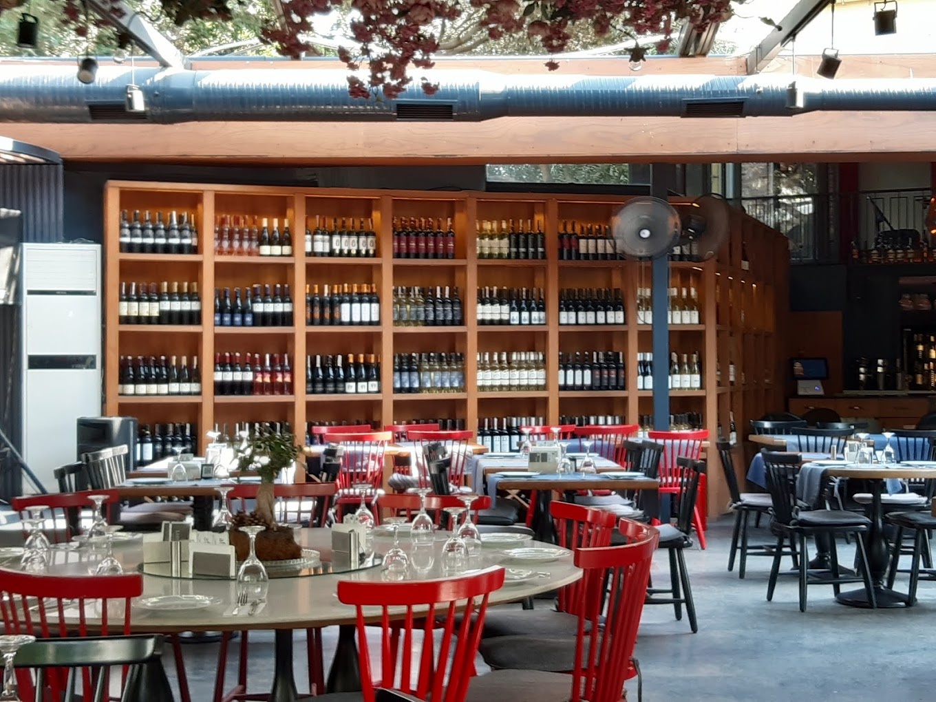 La Fourmi Restaurant