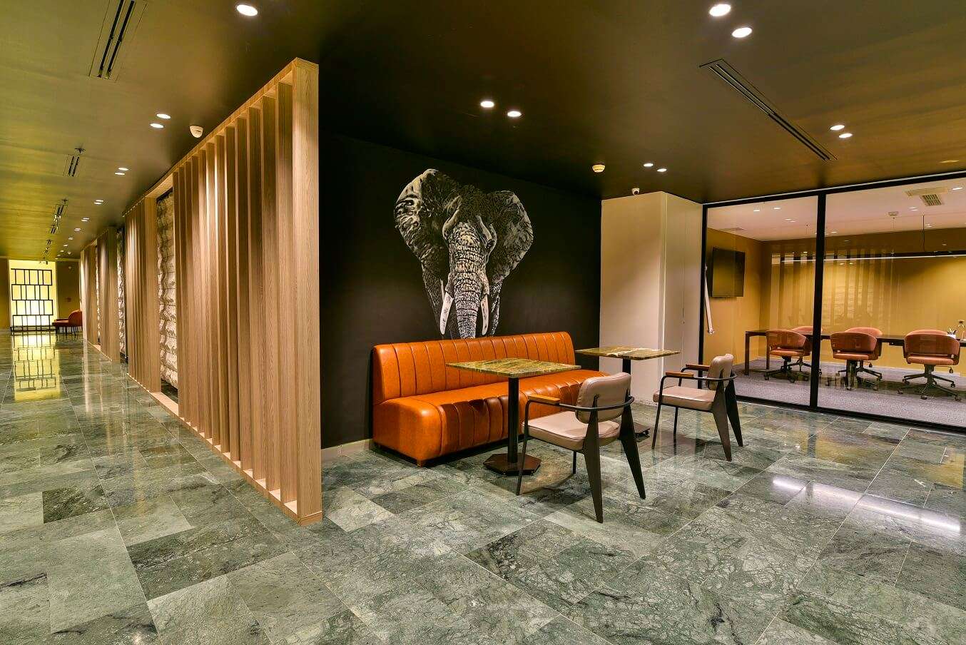 Plaza Cubes Sun Plaza Maslak