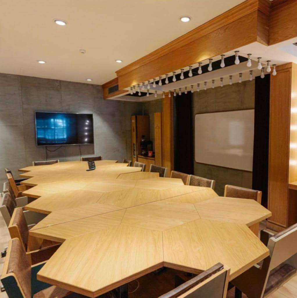 KoRoom Theater - Oda Görseli