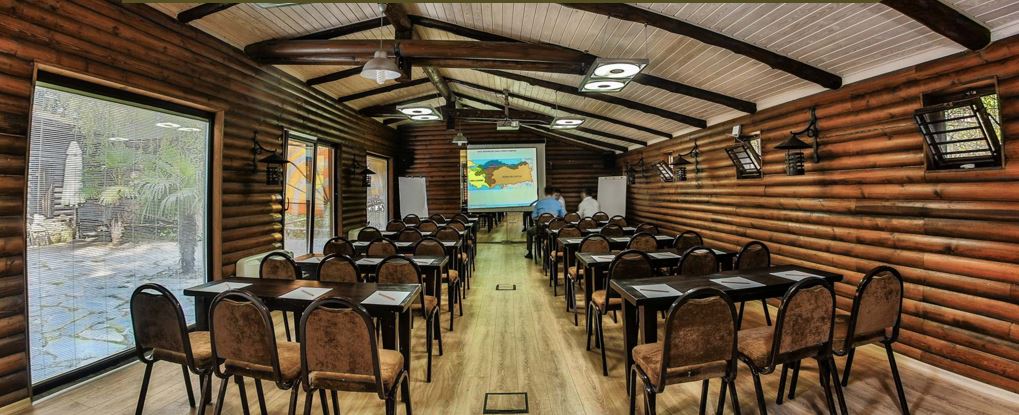 Wooden Hall - Oda Görseli