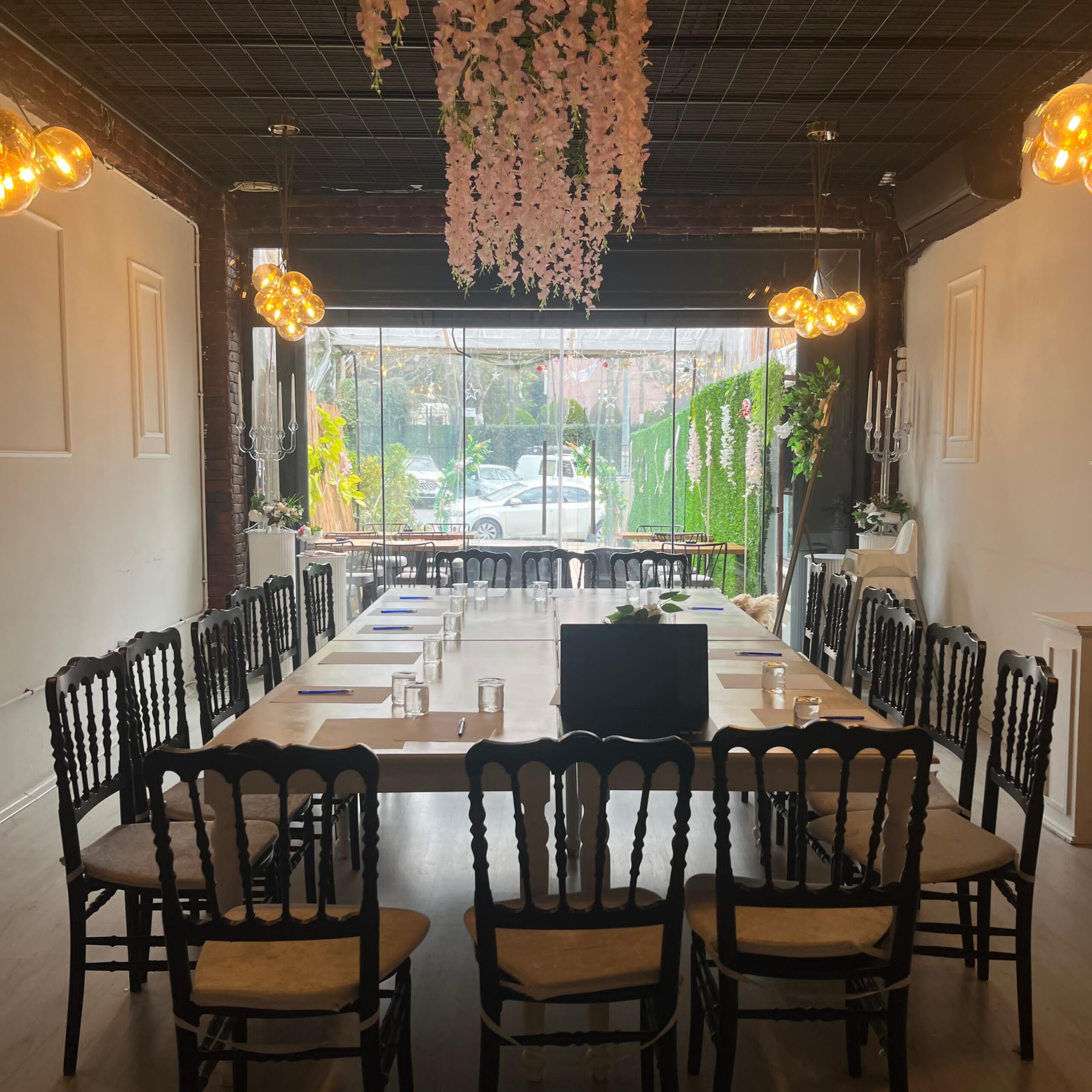 Miam Organization & Cafe