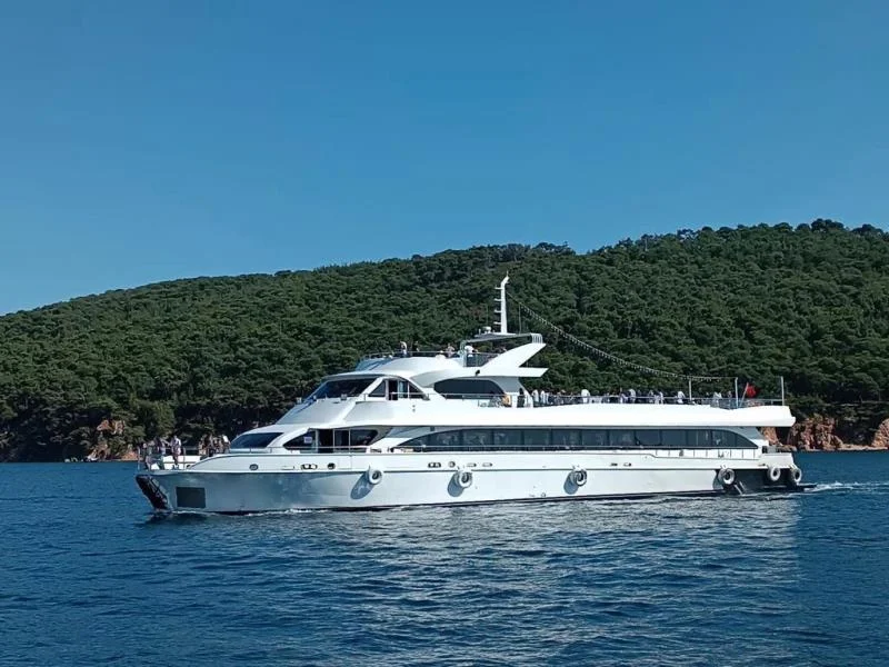 Ada Bosphorus 8