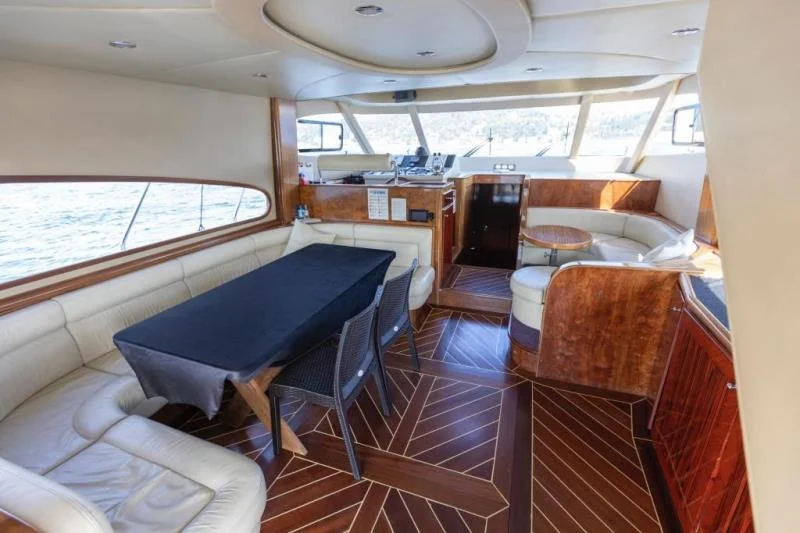 Ada Bosphorus 30
